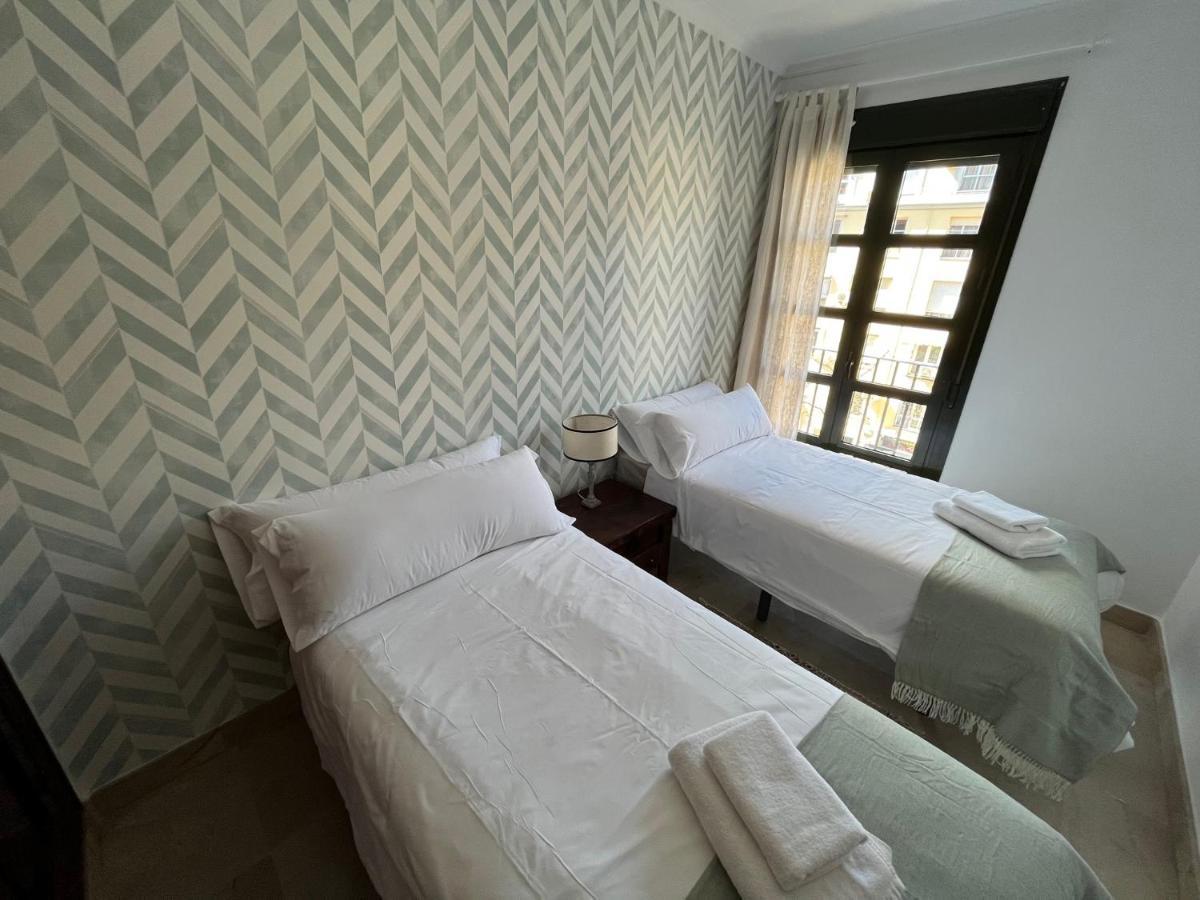Amador Apartamento Familiar Centro Parking Amador De Los Rios Sevilla Bagian luar foto